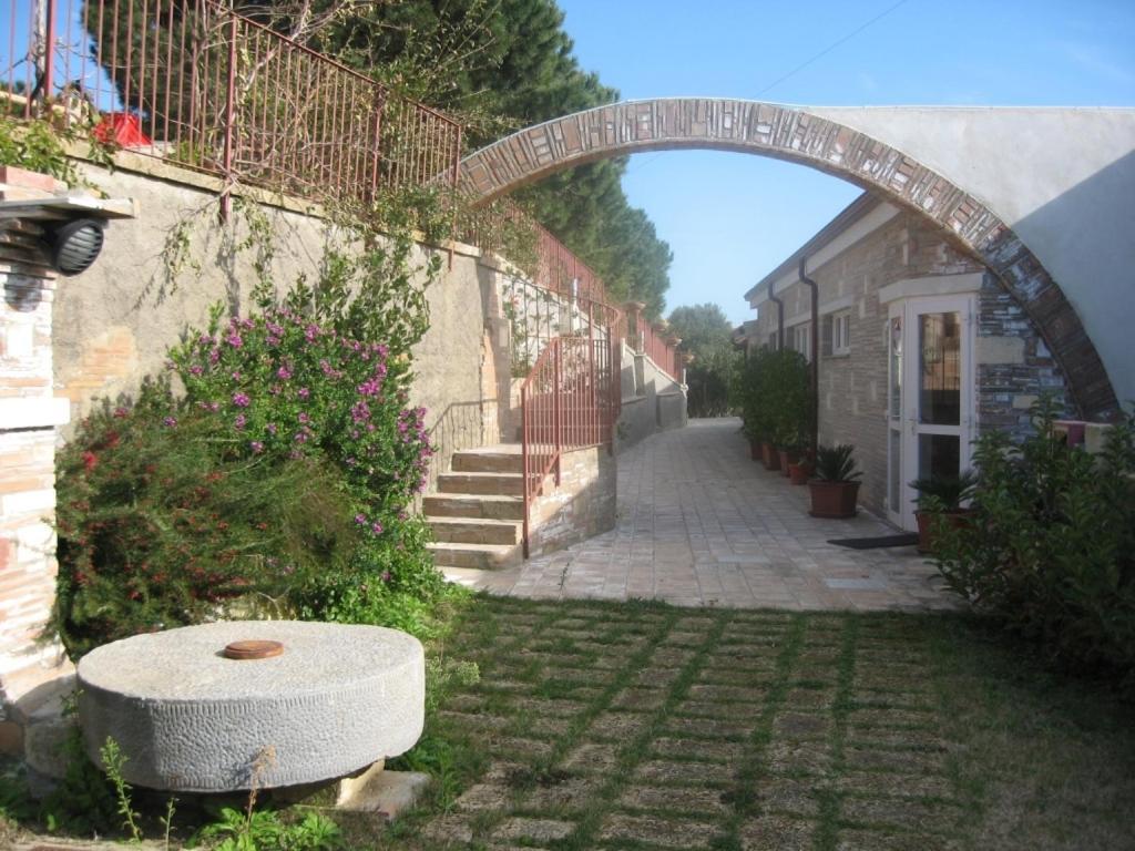 Borgo Piazza Bed & Breakfast กาตันซาโร ภายนอก รูปภาพ