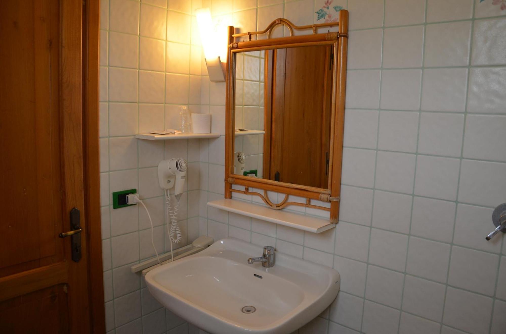 Borgo Piazza Bed & Breakfast กาตันซาโร ห้อง รูปภาพ