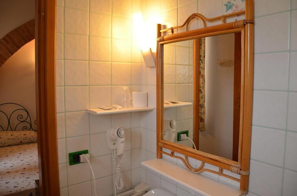 Borgo Piazza Bed & Breakfast กาตันซาโร ห้อง รูปภาพ