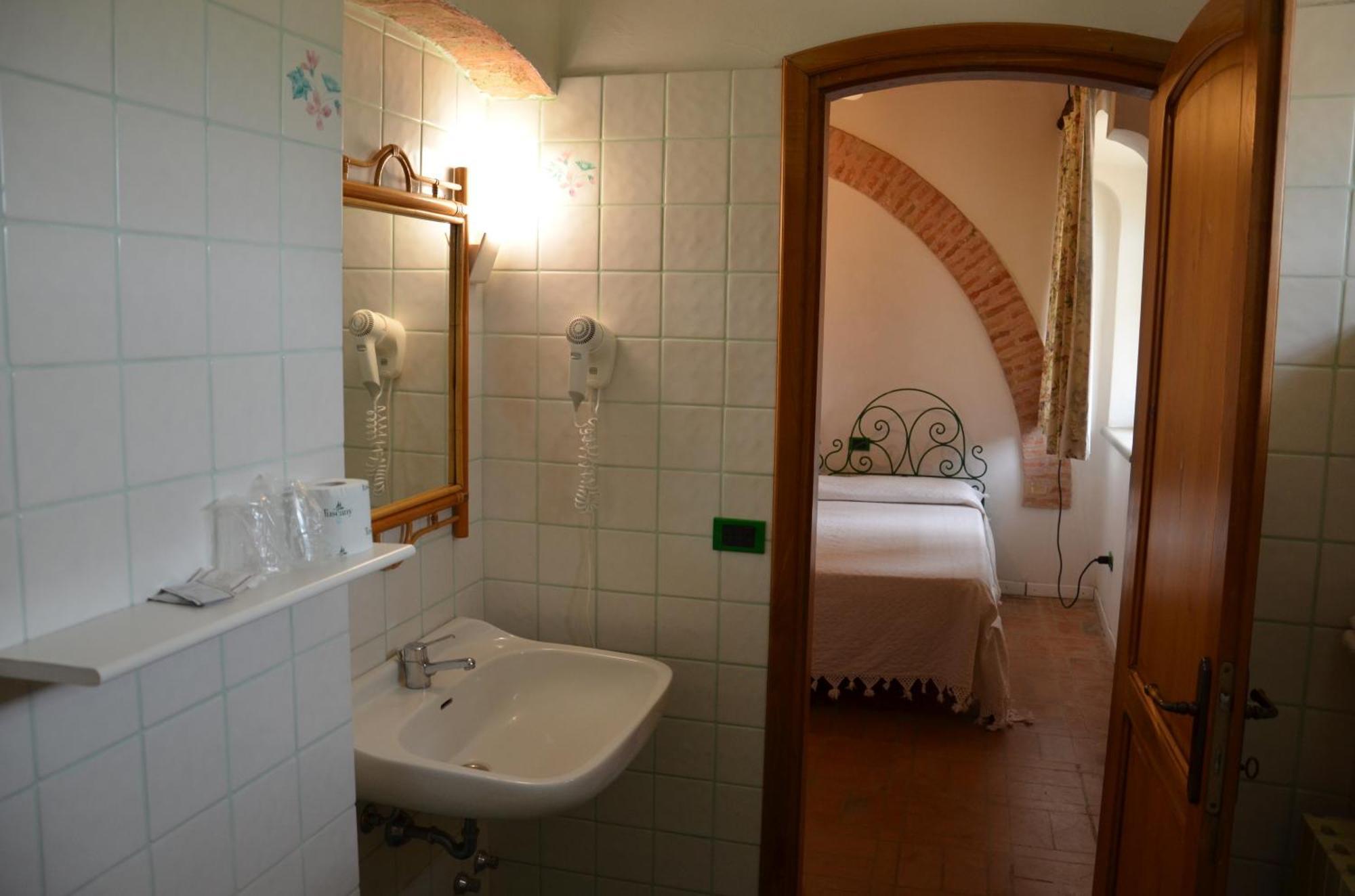 Borgo Piazza Bed & Breakfast กาตันซาโร ห้อง รูปภาพ