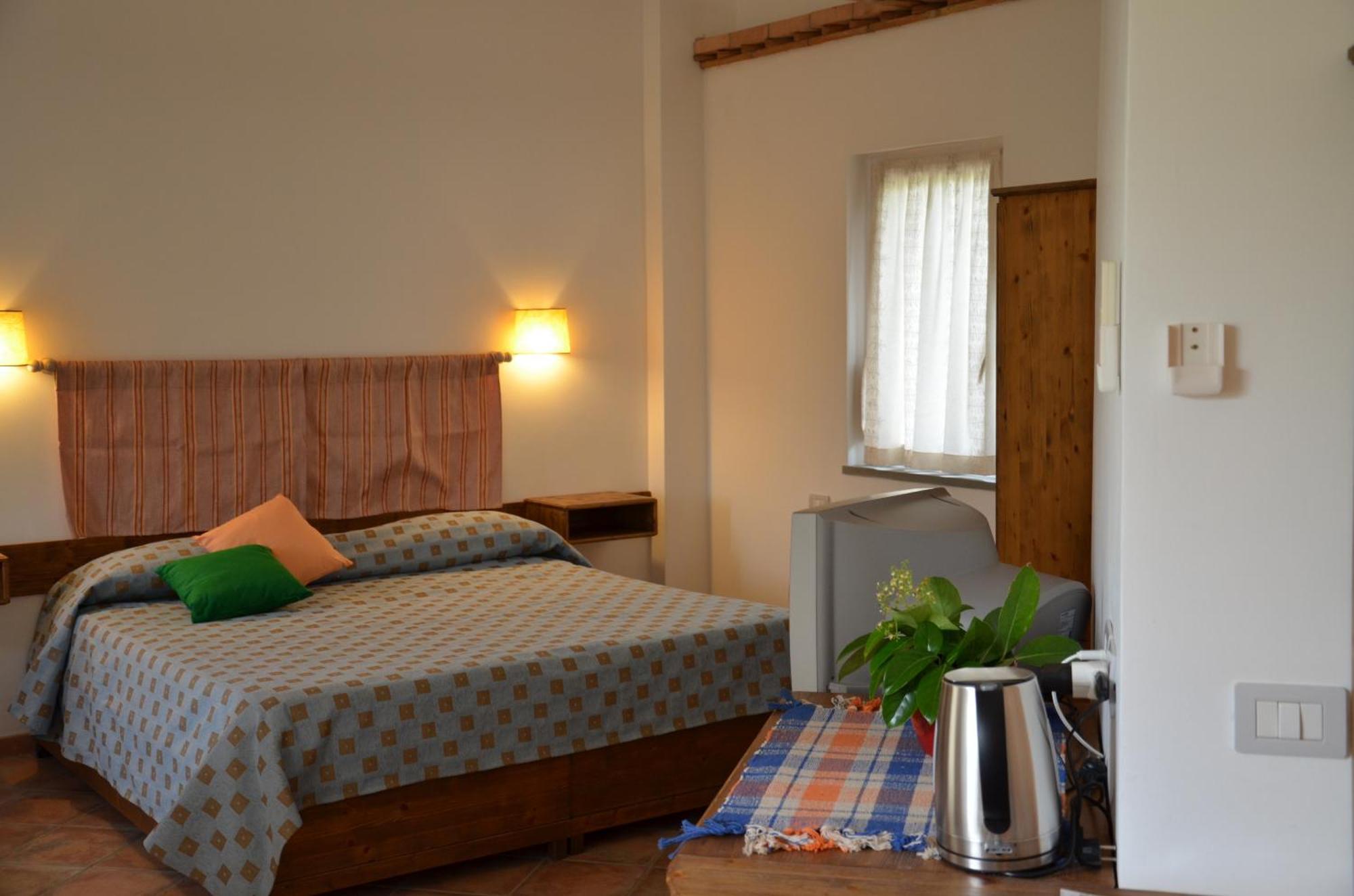 Borgo Piazza Bed & Breakfast กาตันซาโร ห้อง รูปภาพ