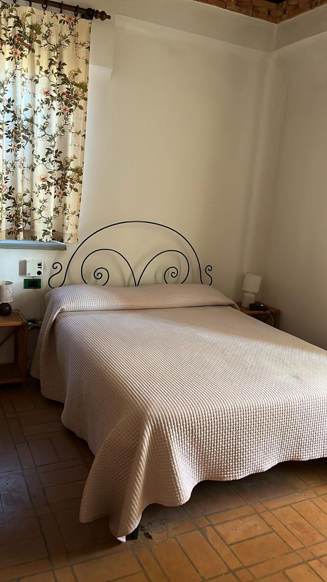 Borgo Piazza Bed & Breakfast กาตันซาโร ภายนอก รูปภาพ